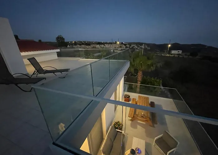 Villa Phos