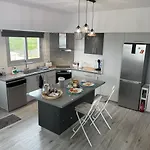 Villa Phos