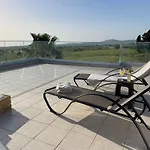 Phos Villa *
