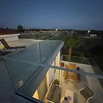 Villa Phos