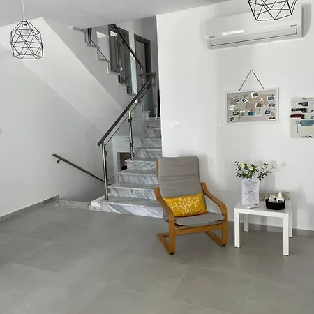 Villa Phos *