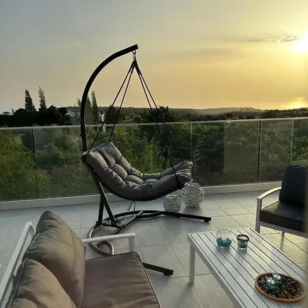 Phos Villa *